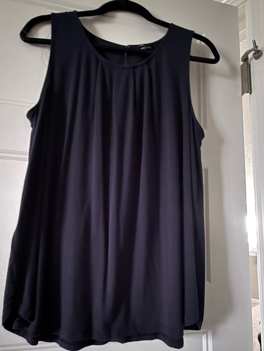 Ann Taylor Navy Sleeveless Tank Top